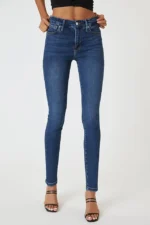 Good American Good Legs Skinny Jean - Image 3